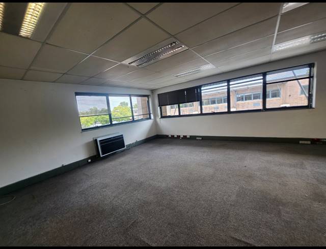 279M² OFFICE TO LET IN RANDJESPARK